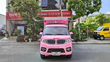 Xe bán kem tươi lưu động