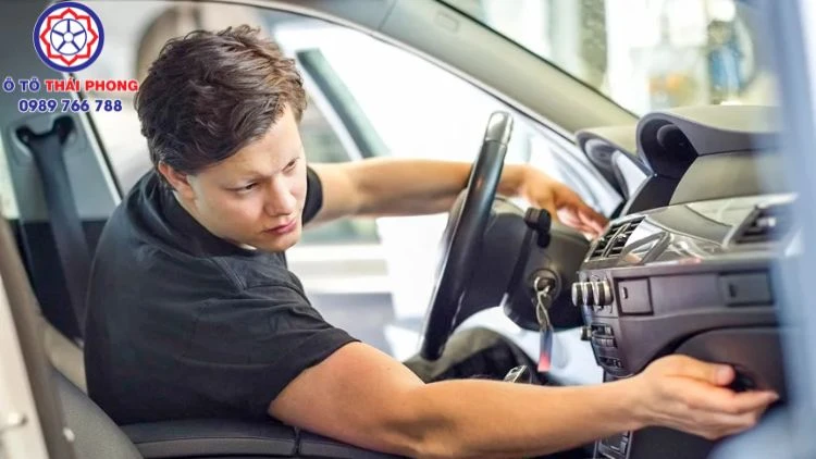 Kiểm tra kỹ để tránh mua phải xe “mông má”